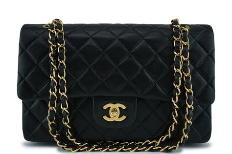 chanel chevron medium lamskin ghw|Classic 11.12 handbag, Lambskin & gold.